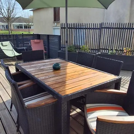 Gite La Maison Du 37 Avec Terrasse Et Jardinet Breteil Exterior photo