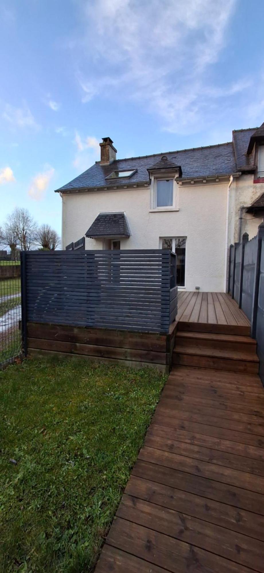Holiday home La Maison Du 37 Avec Terrasse Et Jardinet *